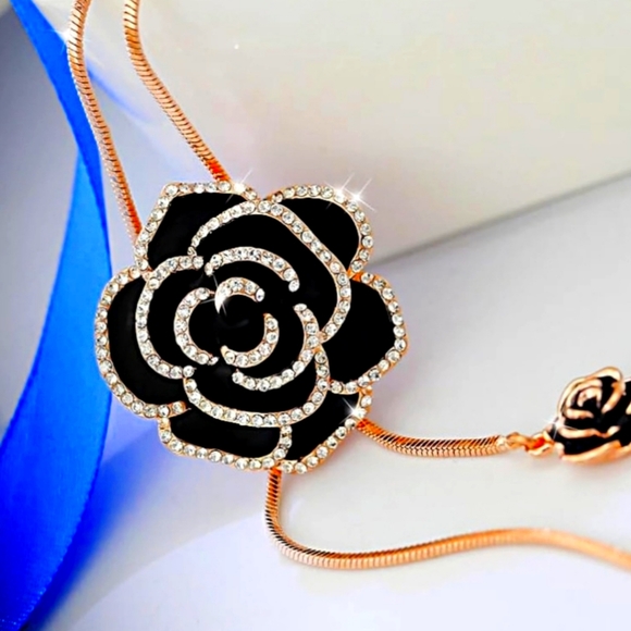 Black Rose Pendant Long Necklace for Women Trendy Fashion Jewelry - Picture 5 of 8